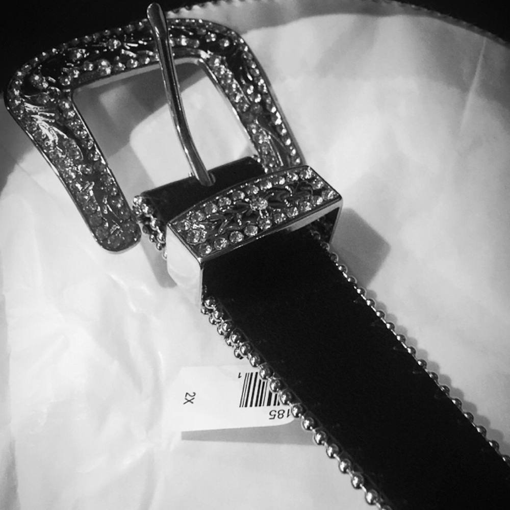 Cute Silver belt. 2X in size. - Picture 5 of 8